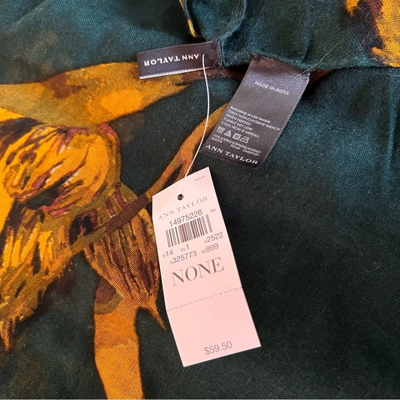 NWT ANN TAYLOR Green and Yellow Floral Chiffon  Scarf - Picture 2 of 7